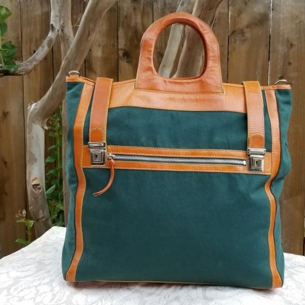 Barneys New York Green and Tan Travel Bag - Picture 4 of 16